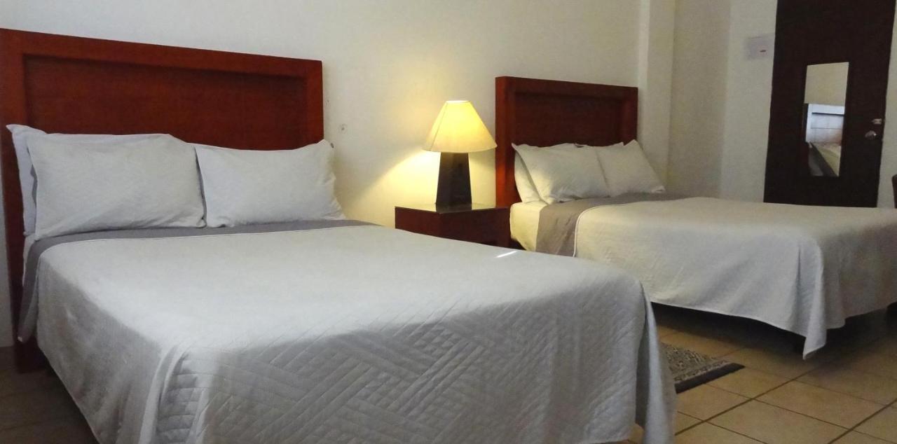 Hotel San Miguel Pénjamo Εξωτερικό φωτογραφία